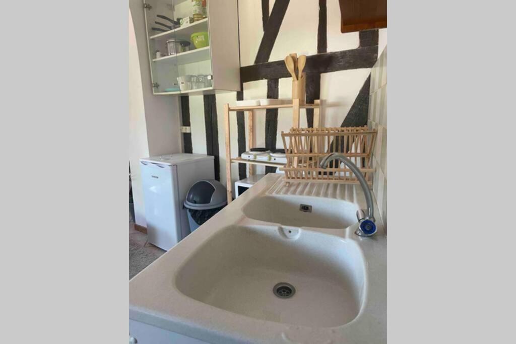 Joli Petit Studio En Plein Coeur Centre Ville Apartamento Méru Exterior foto